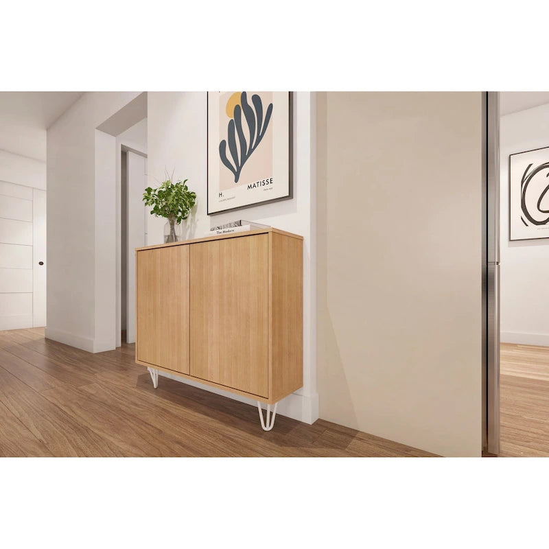 Mobiletto sottile a 2 ante, finitura moderna in legno, design salvaspazio
